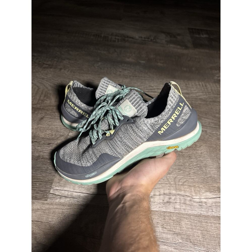 grey and teal Merrell Mag-9 Women's trainers Size 8.5
